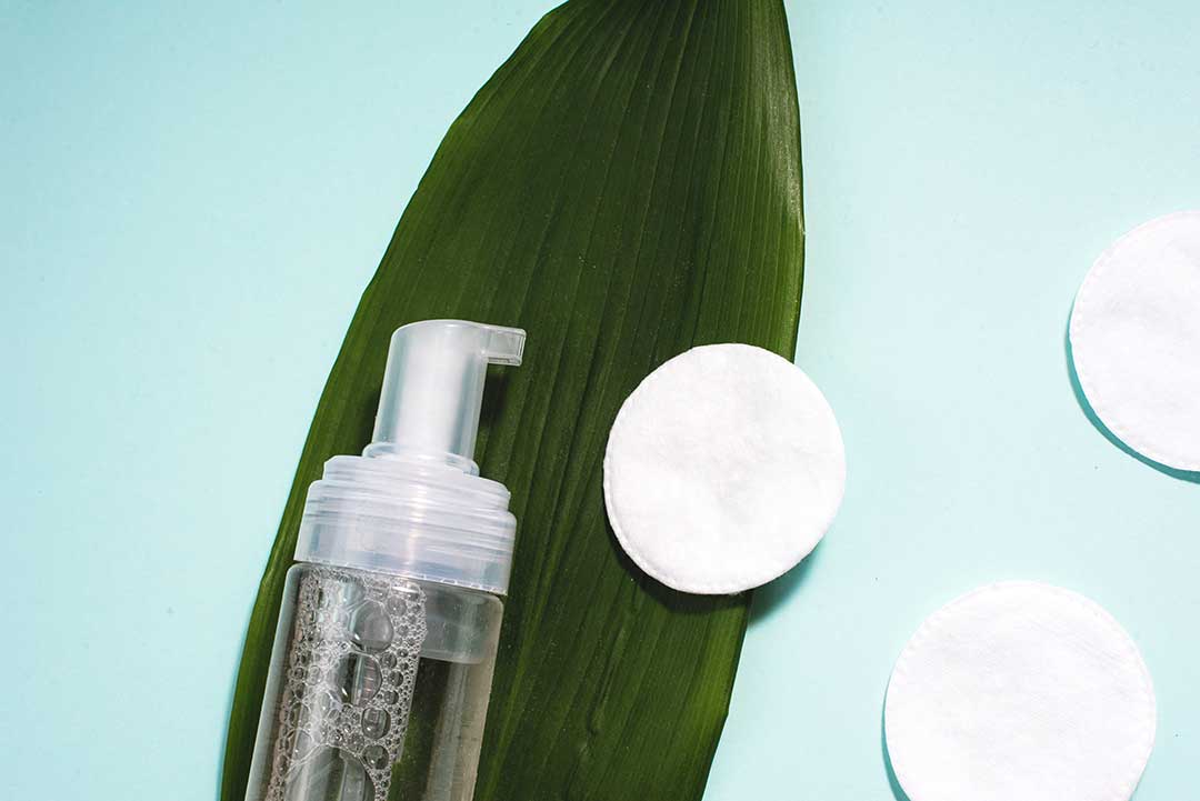 Cách chăm sóc da dầu với toner