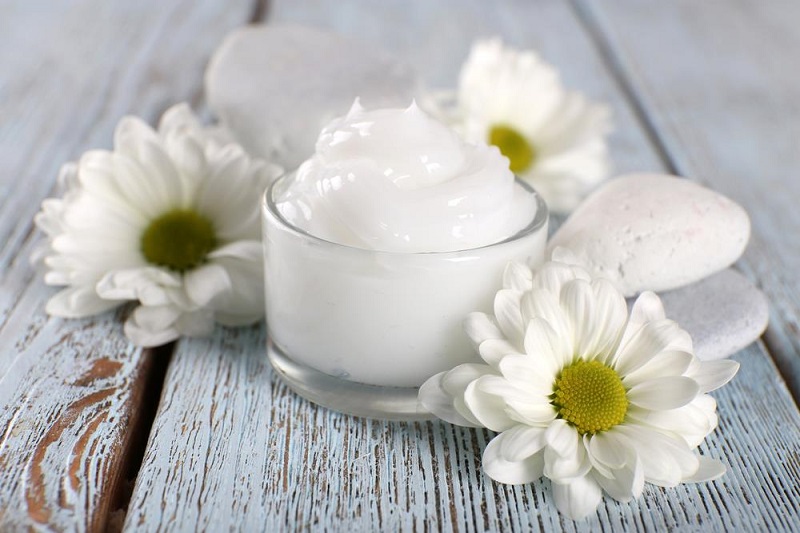 12 thành phần độc hại trong mỹ phẩm bạn cần tránh- Phòng khám da liễu