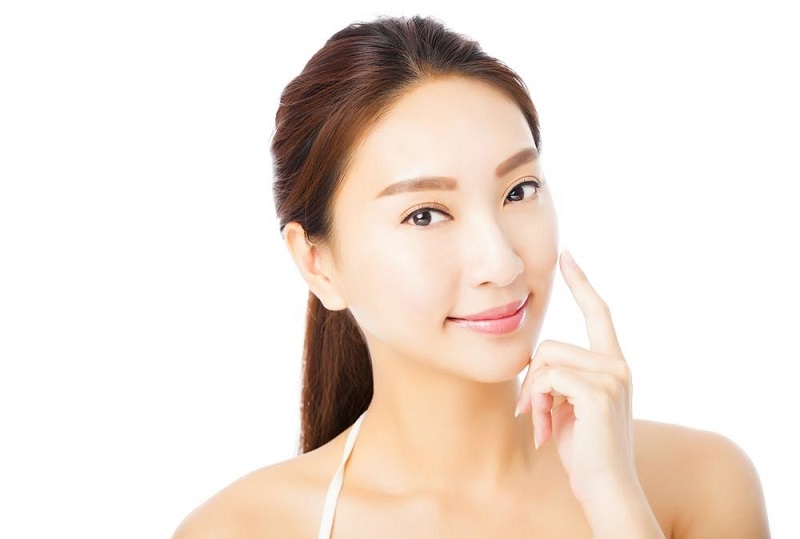 Viêm da tiếp xúc thường biểu hiện là ngứa da
