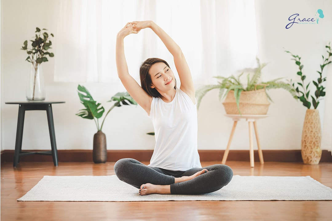 tập yoga là cách ngừa mụn trứng cá