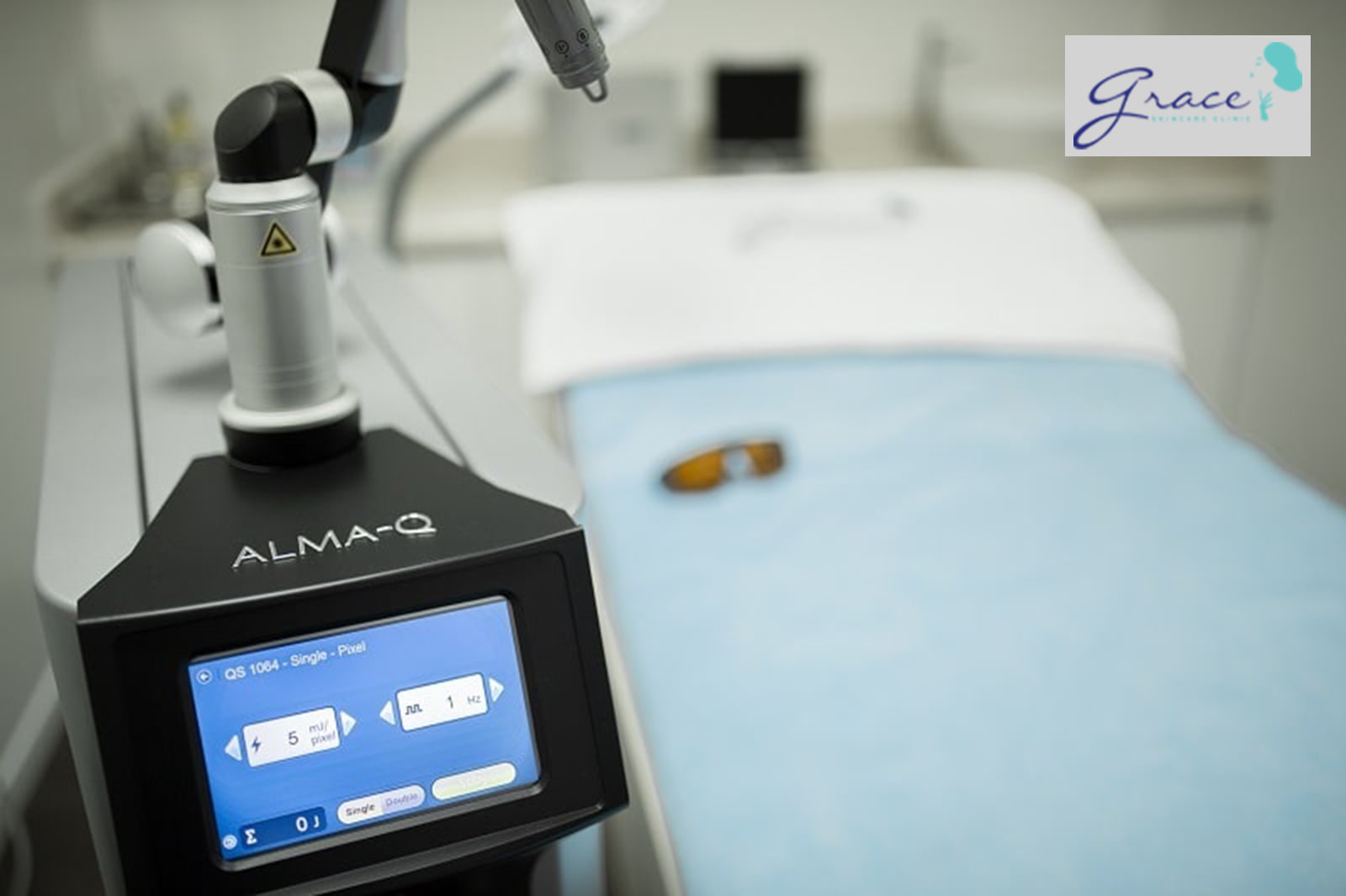 Alma laser triệt lông ngực